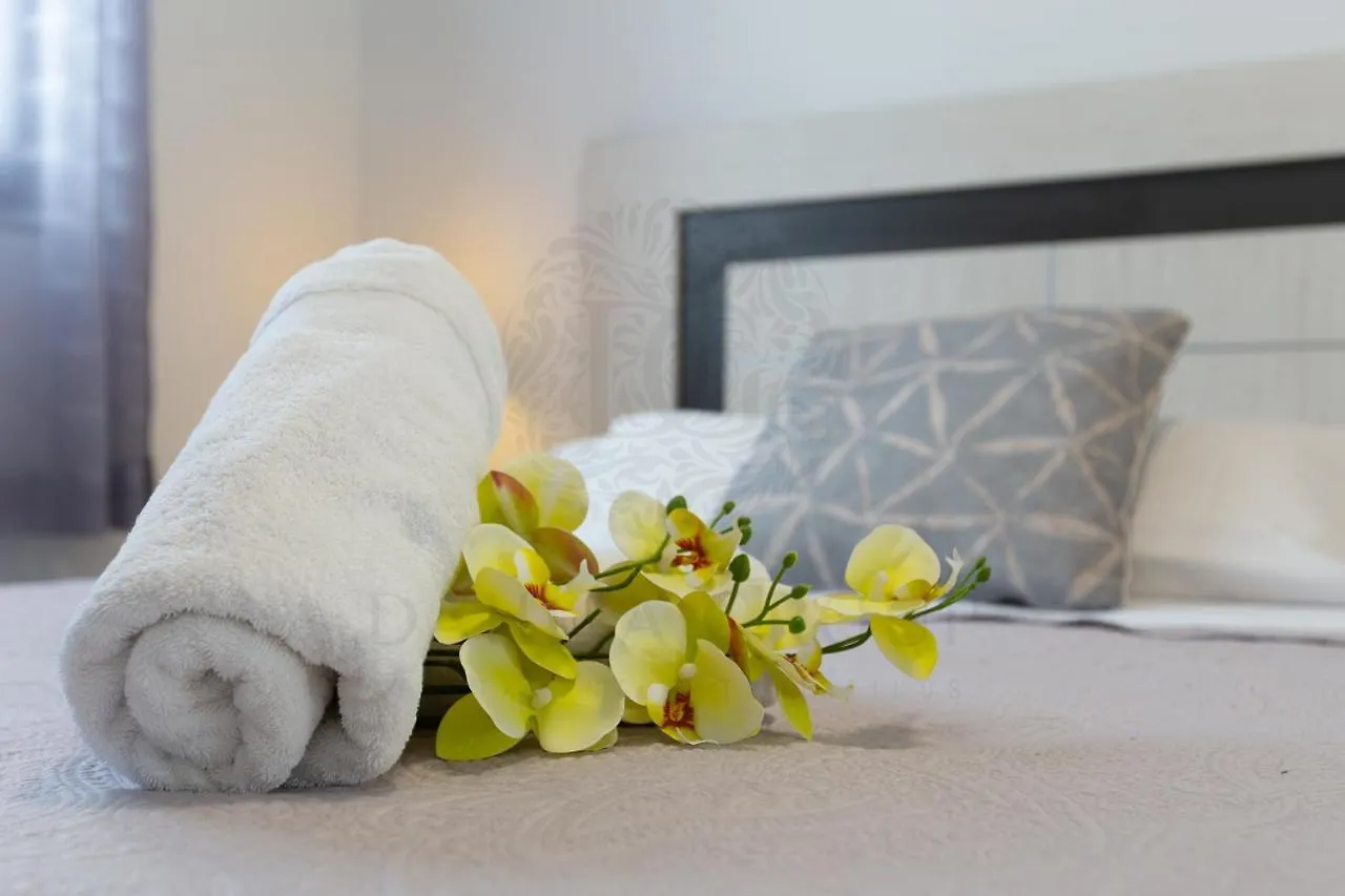Estepona Gardens Beach Apartment